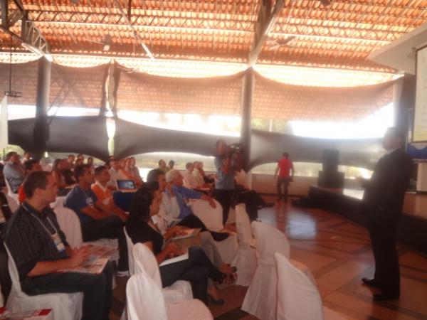 Segundo dia de Semin&aacute;ro Varejista teve palestra motivacional.(Imagem:FlorianoNews)