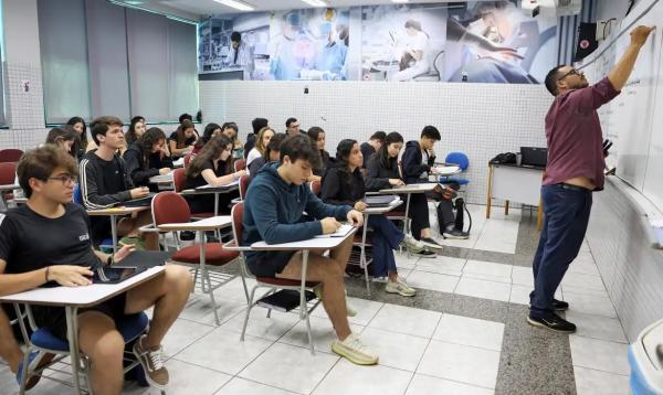 Convocação da lista de espera do Fies 2025 é divulgada nesta terça