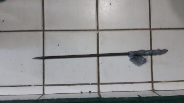 Vergalh&atilde;o foi encontrado pelos agentes ap&oacute;s o preso sofrer perfura&ccedil;&otilde;es.(Imagem:Divulga&ccedil;&atilde;o/Sinpoljuspi)