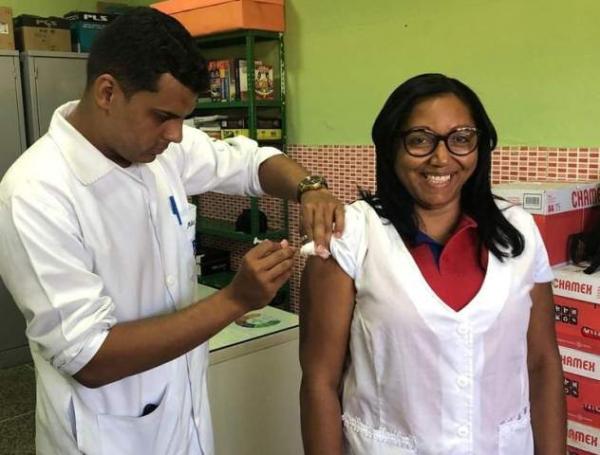 Acadêmicos da FAESF realizam atualização vacinal na Escola Pequeno Príncipe