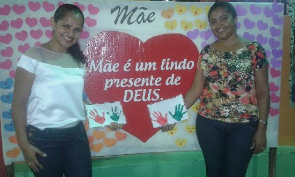 Escola Pequeno Príncipe realiza comemorações em homenagem ao Dia das Mães