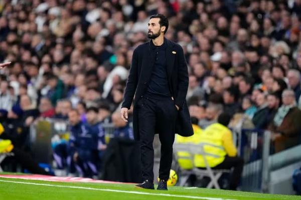 Vini Jr. sugere punições por atraso e recebe respaldo de Arbeloa no Real Madrid: