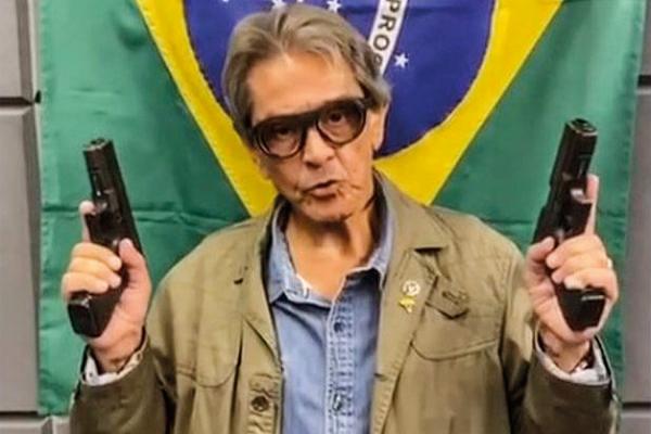 PGR denuncia Roberto Jefferson por incitar crimes contra STF e Congresso