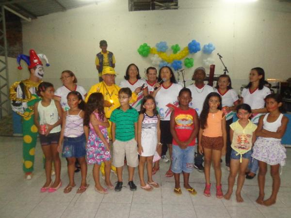 Apresenta&ccedil;&otilde;es Folcl&oacute;ricas abrilhantaram o anivers&aacute;rio do Rep&oacute;rter Amarelinho.(Imagem:FlorianoNews)