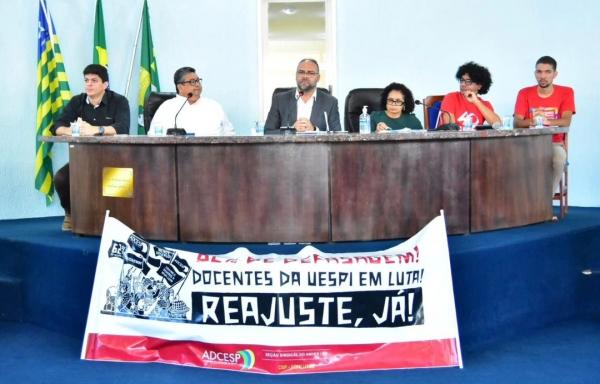 Câmara Municipal discute, em audiência pública, a autonomia da UESPI