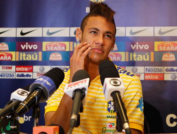 Neymar durante entrevista coletiva da Sele&ccedil;&atilde;o na Costa Rica antes de amistoso.(Imagem:Rafael Ribeiro/CBF)