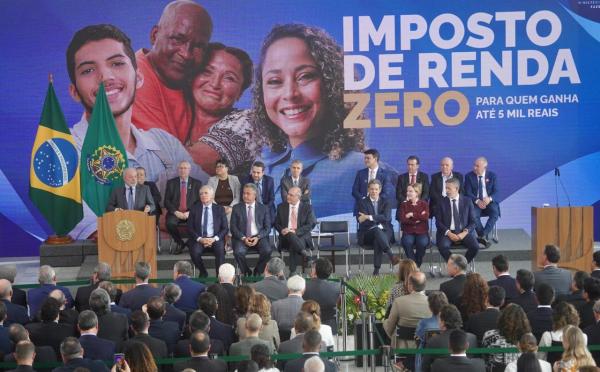 "Uma medida histórica de justiça social e tributária", diz Rafael Fonteles sobre isenção do imposto