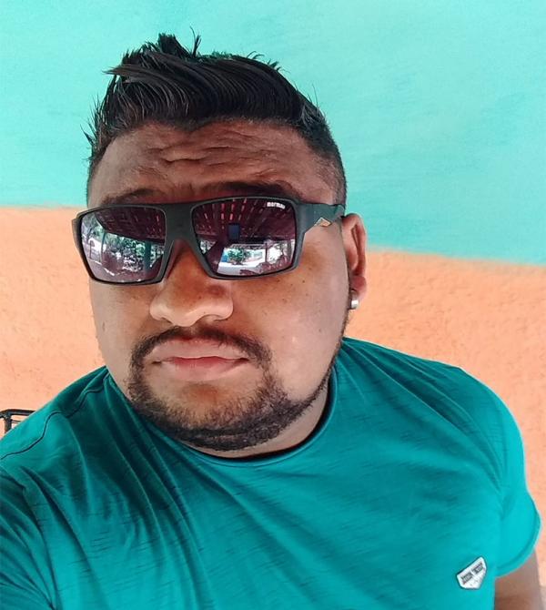 Cantor piauiense de 26 anos morre com suspeita de Covid-19 em Teresina