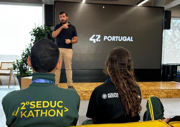 Vencedores do Seduckathon 2025 iniciam imersão em design de games e programação durante intercâmbio em Portugal(Imagem:Seduc-PI)