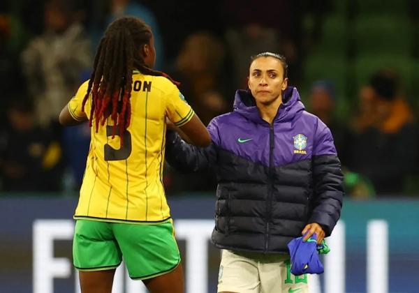  Marta se despediu de sua sexta Copa do Mundo com elimina&ccedil;&atilde;o para a Jamaica.(Imagem:Reuters )