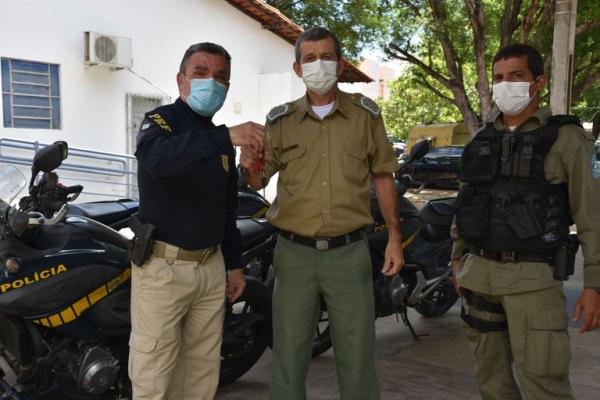 PRF realiza doação de munições para a Secretária de Segurança Pública e 4 motocicletas para PM