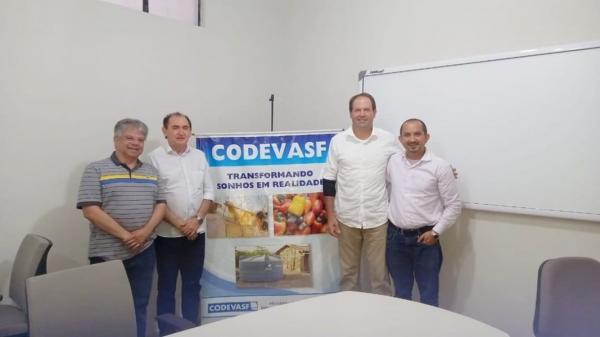 Prefeito Antônio Reis inicia a semana na CODESVAF em buscas de mais melhorias para Floriano