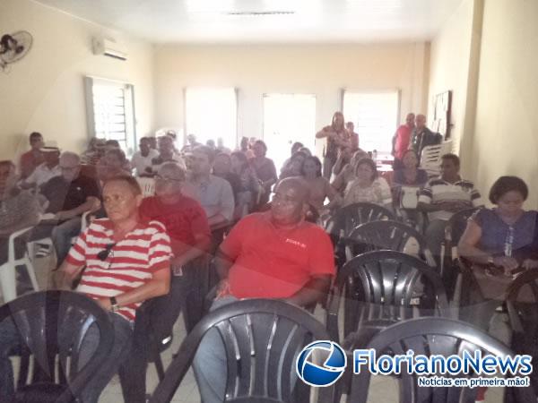 SINSEP-PI realizou encontro com servidores da regi&atilde;o.(Imagem:FlorianoNews)