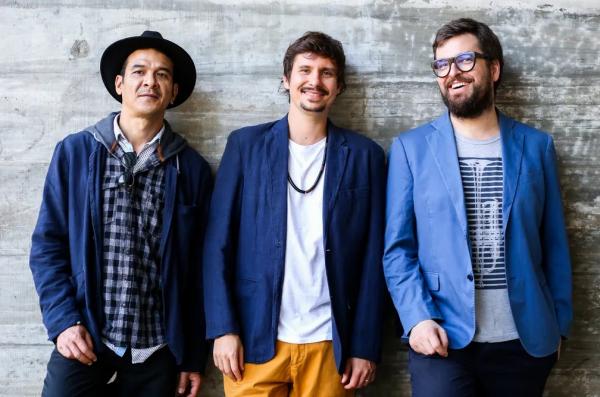 Pianista Antonio Guerra forma trio com Cassius Theperson e Guto Wirtti no álbum instrumental "Rabo d