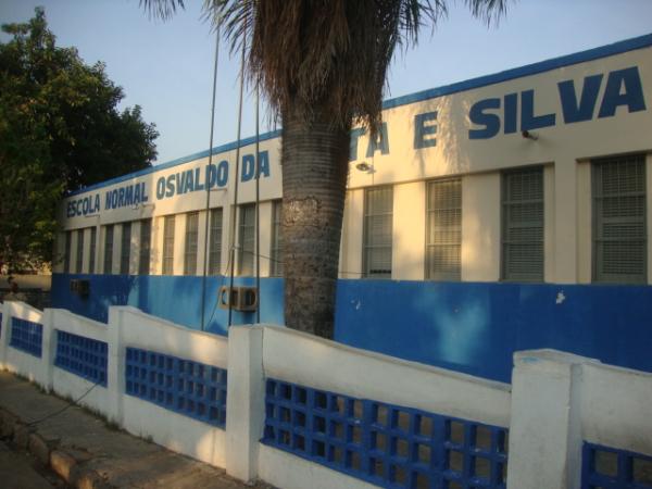 Escola Normal Osvaldo da Costa e Silva - 50 anos(Imagem:reda&ccedil;&atilde;o)