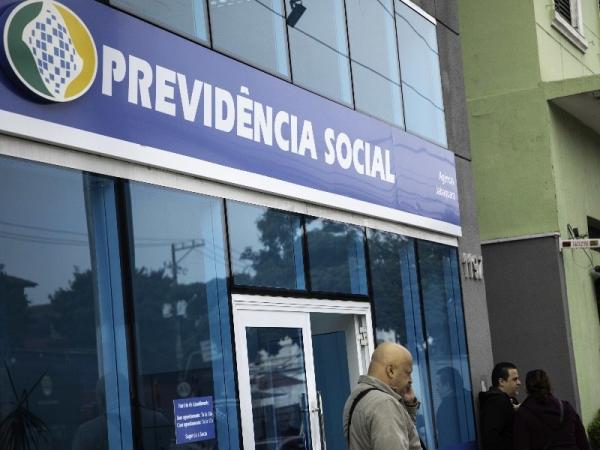 INSS antecipa pagamento do 13º salário para esta semana