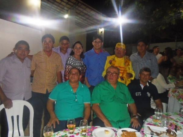Em visita a Floriano, deputado Heráclito Fortes é recepcionado por pré-candidatos