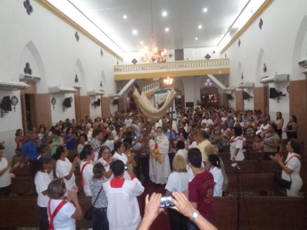 Com missa e procissão, católicos celebram Corpus Christi em Floriano