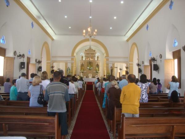 Missa matinal na catedral(Imagem:reda&ccedil;&atilde;o)