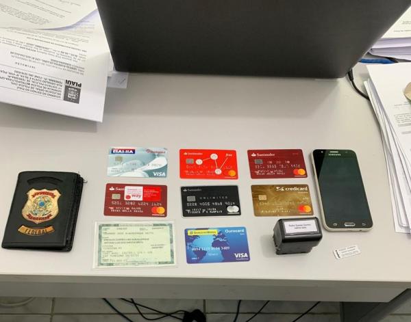 Suspeito de estelionato faz BO se passando por professor para poder usar cartão da vítima