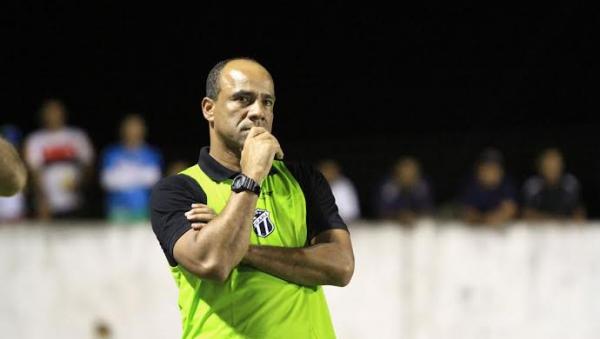 J&aacute; S&eacute;rgio Soares ir&aacute; usar time misto, na estreia da Copa do Brasil.(Imagem: Ailton Cruz/Gazeta de Alagoas)