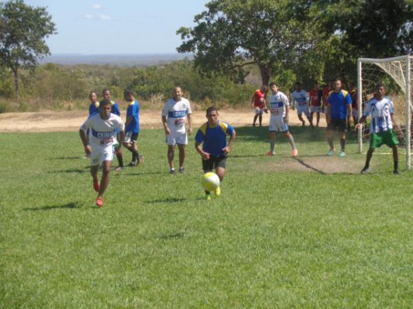 Torneio de Futebol celebra anivers&aacute;rio da Pol&iacute;cia Militar em Floriano.(Imagem:FlorianoNews)