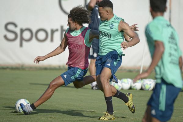 Flamengo x Corinthians e Vasco x Internacional no Brasileiro