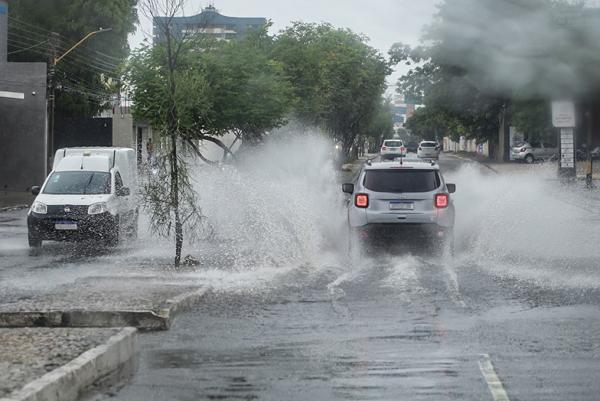 Piauí tem alerta de chuvas intensas para todos os municípios; veja previsão