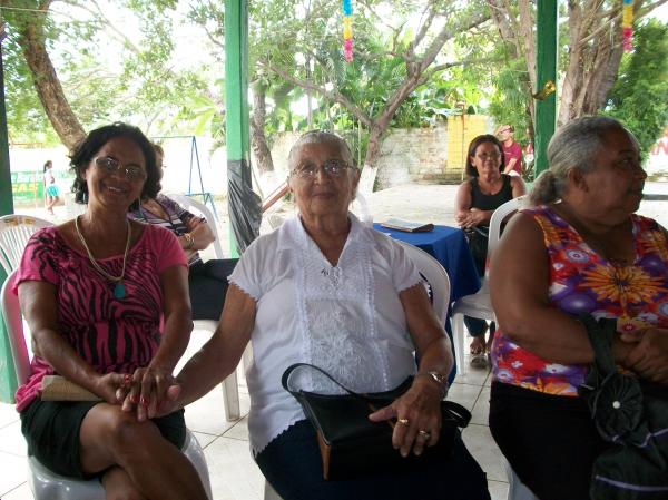Servidores aposentados s&atilde;o homenageados pelo SINTE-PI.(Imagem:FlorianoNews)