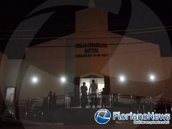 Igrejas de Floriano e Bar&atilde;o realizaram missas e cultos para saudar o Ano Novo. (Imagem:FlorianoNews)