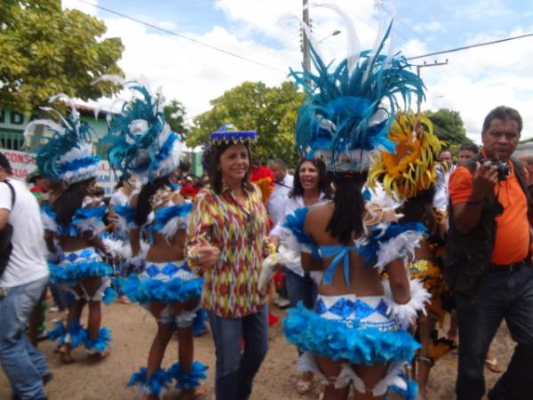 Roseana Sarney &eacute; recebida com festa em Bar&atilde;o de Graja&uacute;.(Imagem:FlorianoNews)