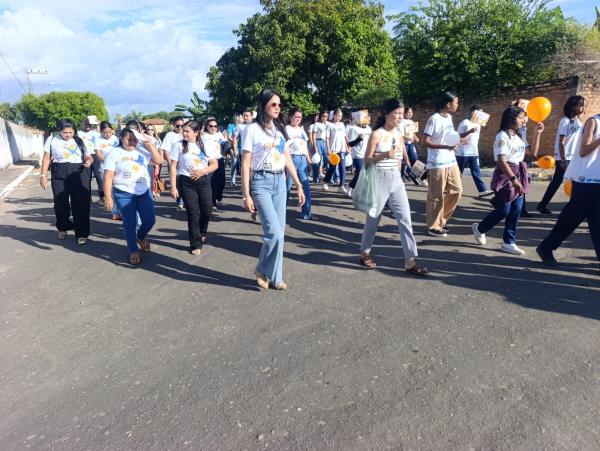 Prefeitura de Bar&atilde;o de Graja&uacute; realiza caminhada da campanha Fa&ccedil;a Bonito em combate ao abuso sexual infantil(Imagem:FlorianoNews)