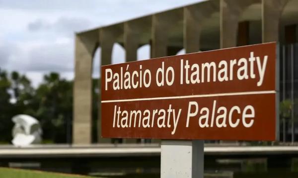 Concurso de diplomata: Itamaraty abre inscrições para 50 vagas e salário inicial de R$ 20,9 mil