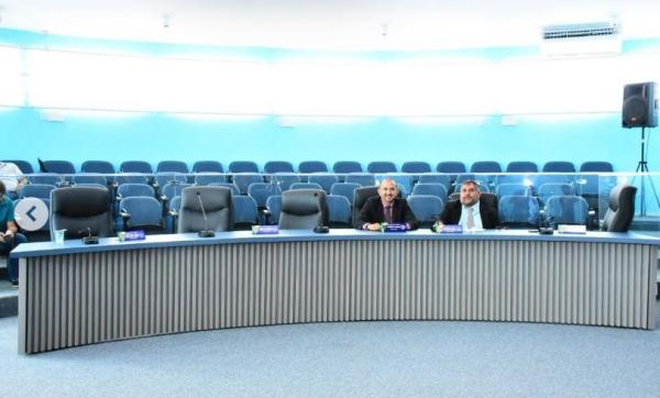 C&acirc;mara de Floriano encerra quinzena com mais cinco projetos aprovados.(Imagem:CMF)