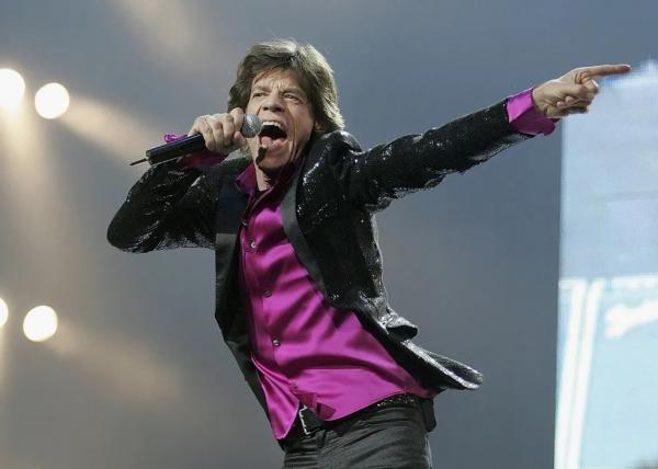  Mick Jagger no show do The Rolling Stones, em 2006 , no Jap&atilde;o.(Imagem:Junko Kimura/Getty Images )