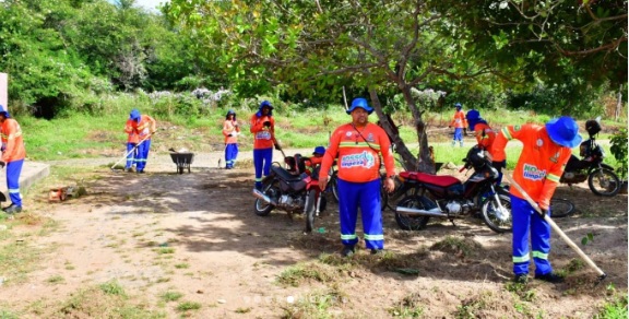 Iniciado o projeto "Nosso bairro é limpeza" em Floriano