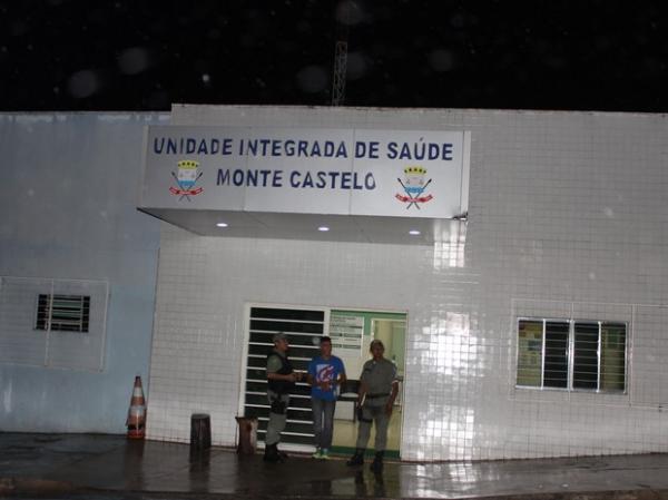 Trio invade e assalta funcionários e pacientes em posto de saúde no Piauí