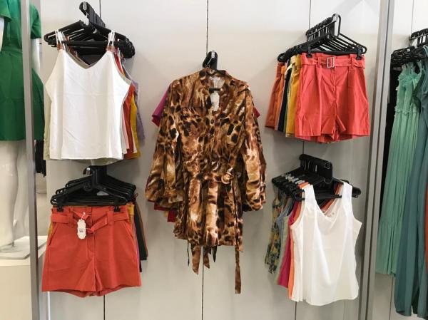 Confira as novidades em looks para festa junina na loja KDM.(Imagem:FlorianoNews)