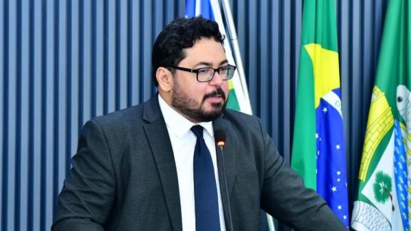 Vereador professor Magno inicia 2026 com projetos de proteção a crianças e adolescentes e a animais