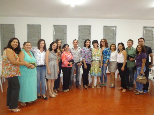 Professores da rede estadual recebem tablets através do Programa Educação Digital