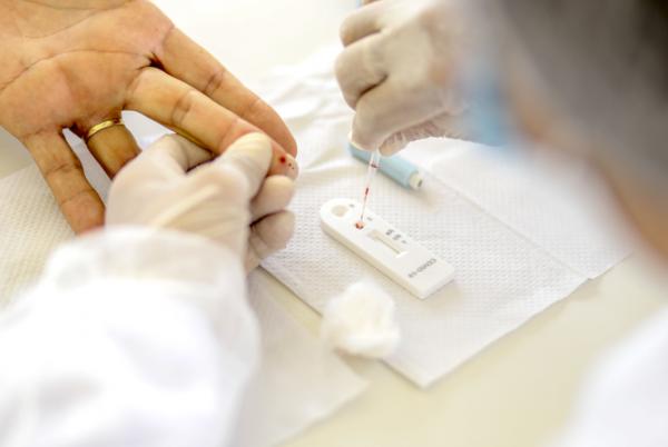 Piauí aguarda resultado de sete casos suspeitos de reinfecções e investiga variante