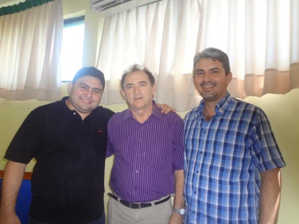 Parlamentares se reuniram para discutir educa&ccedil;&atilde;o e mercado de trabalho.(Imagem:FlorianoNews)