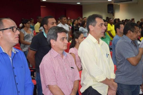 Prefeito Gilberto J&uacute;nior participa da aula inaugural do PROCAMPO.(Imagem:Waldemir Miranda)