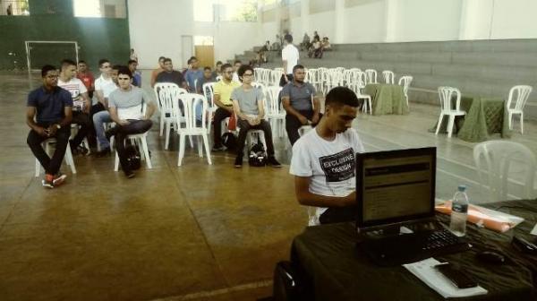 3° BEC realiza o processo de seleção de jovens para o serviço militar em Floriano.(Imagem:FlorianoNews)