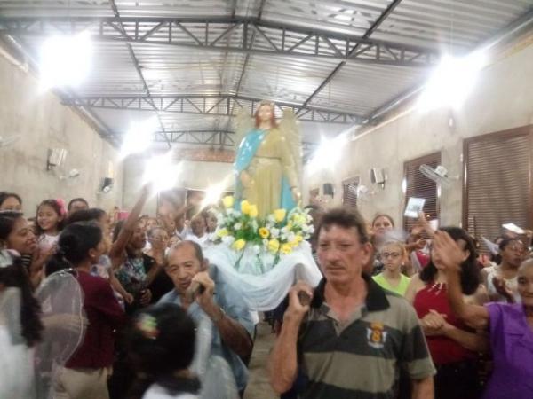 Dom Edivalter preside missa de encerramento dos festejos de São Rafael