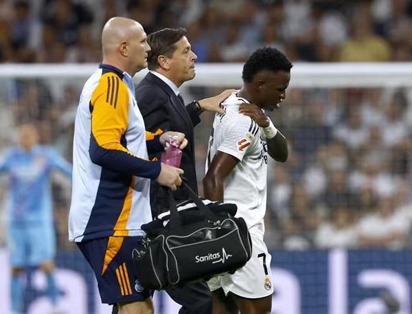 Vini Jr tem lesão cervical, apontam exames feitos pelo Real Madrid