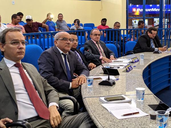 Vereadores de Floriano aprovam or&ccedil;amento municipal e dialogam com Sindicato dos Servidores P&uacute;blicos (Imagem:Divulga&ccedil;&atilde;o)