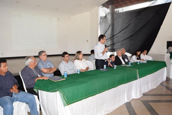 Floriano sedia a II Conferência Regional dos Direitos da Pessoa com Deficiência