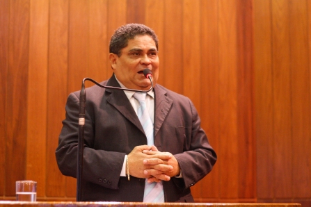 Deputado propõe repasse de multas para atendimento de crianças e adolescentes