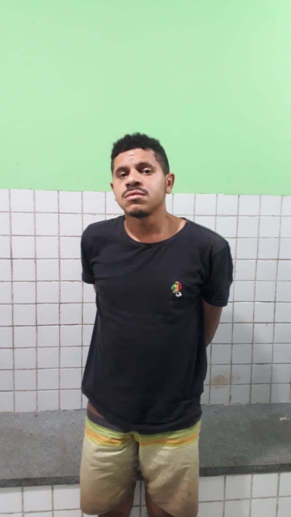 Polícia prende homem acusado de matar porteiro de condomínio a facadas